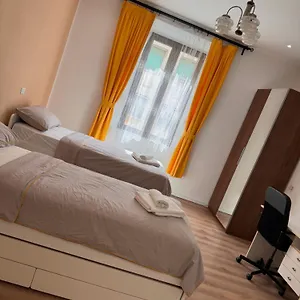 Station And Airport Room'S